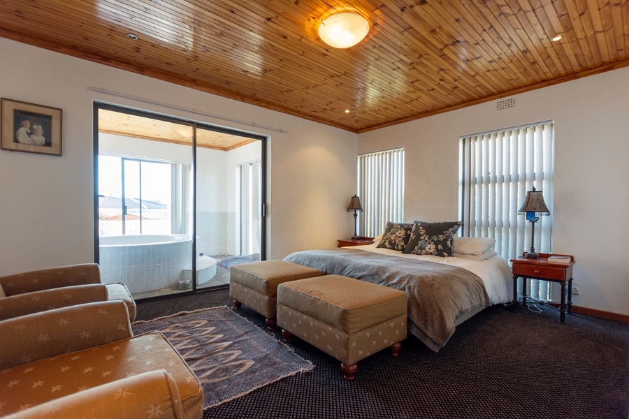 3 Bedroom Property for Sale in Country Club Western Cape